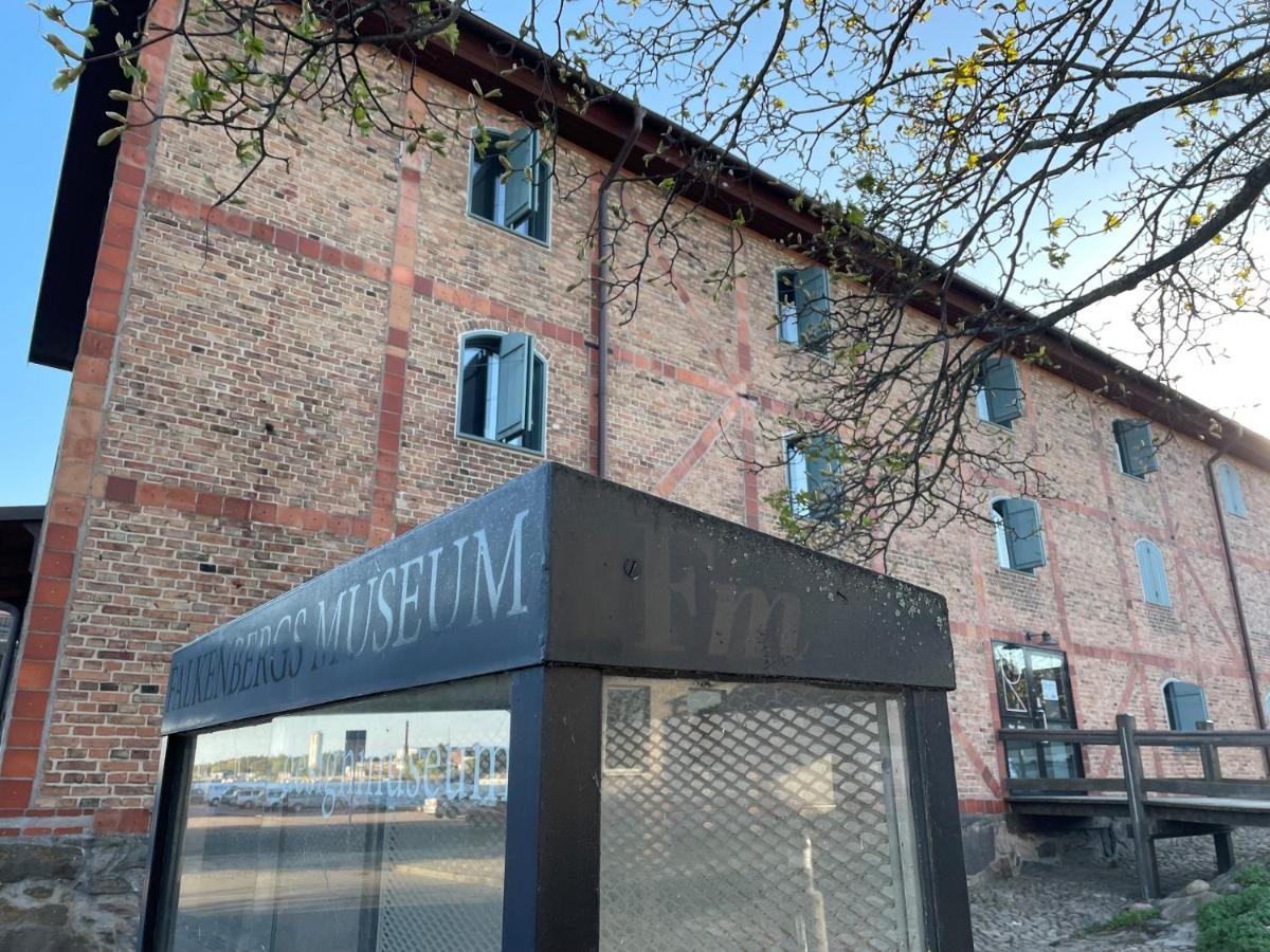 Charmigt Boende Med Perfekt Laege I Gamla Stan Falkenbergs Eksteriør billede