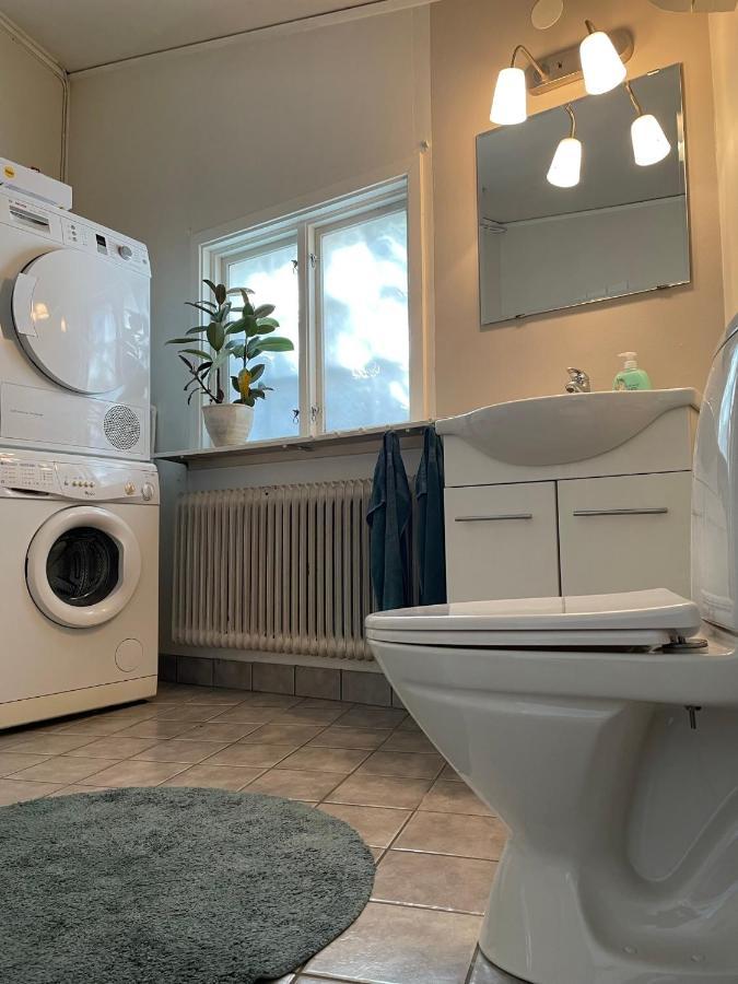 Charmigt Boende Med Perfekt Laege I Gamla Stan Falkenbergs Eksteriør billede
