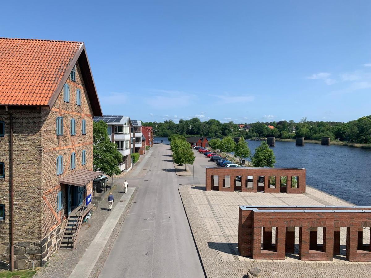 Charmigt Boende Med Perfekt Laege I Gamla Stan Falkenbergs Eksteriør billede